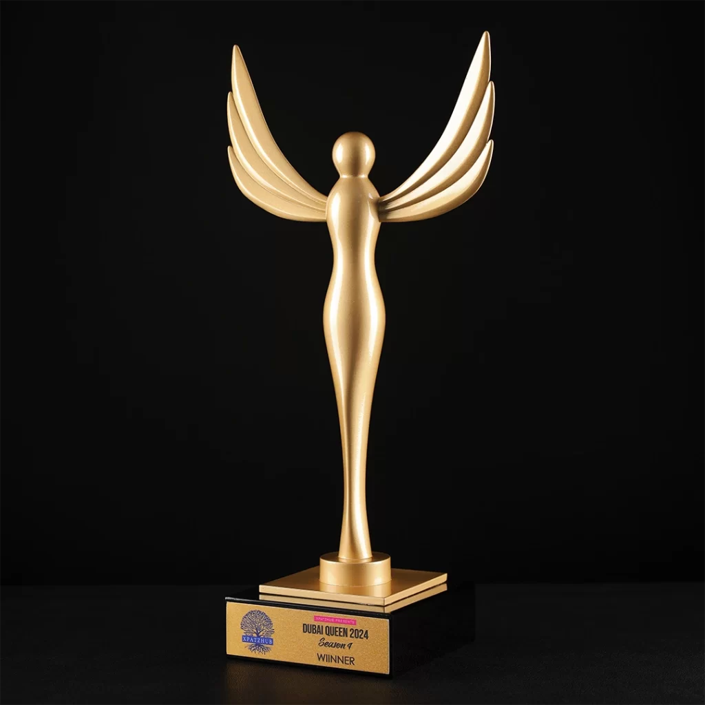 GOLDEN AWARD LIKE A LADY WITH WINGS